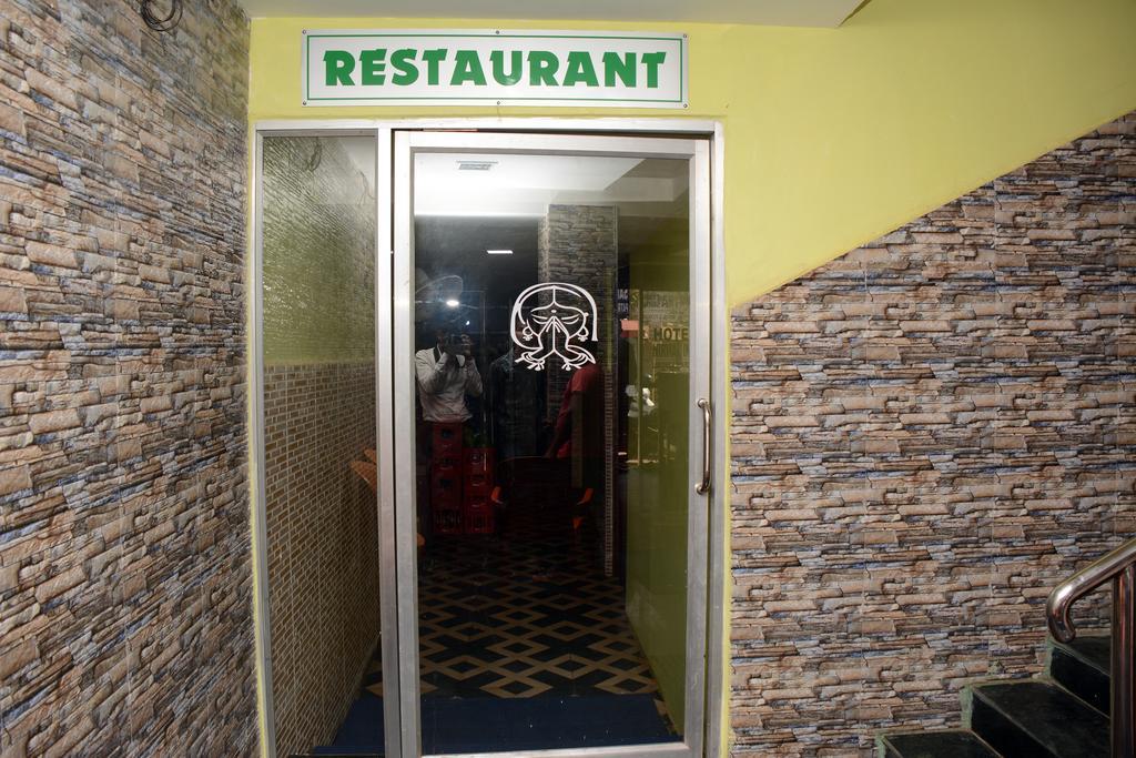 Hotel Nirmal Inn Bhubaneswar Habitación foto