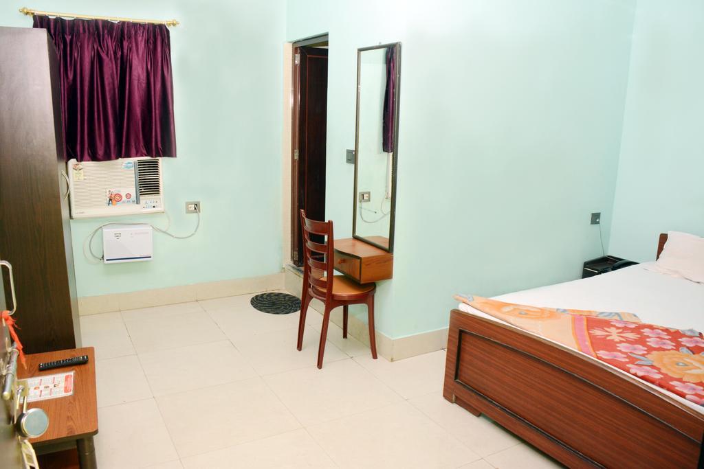 Hotel Nirmal Inn Bhubaneswar Habitación foto
